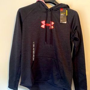 Medium underarmour sweater